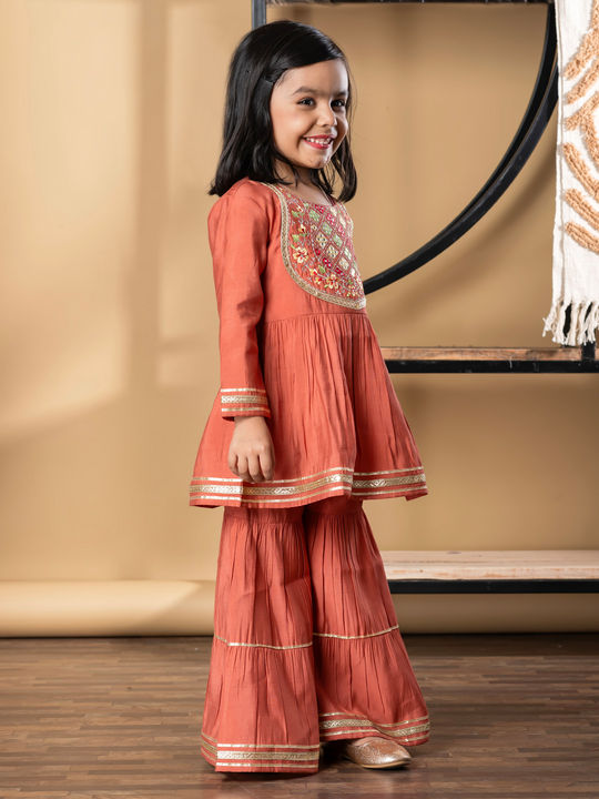 readiprintfashions/images/2005469/3.jpg