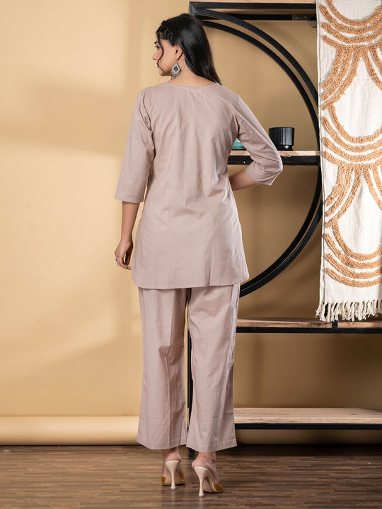 readiprintfashions/images/2007800/5.jpg