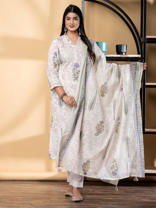 readiprintfashions/images/2009123/1.jpg