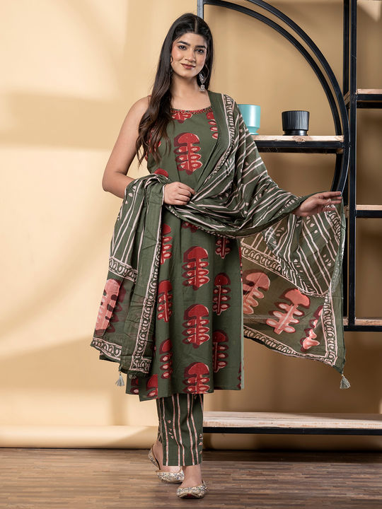 readiprintfashions/images/2010999/3.jpg