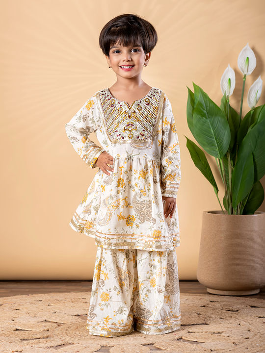 readiprintfashions/images/2014136/1.jpg