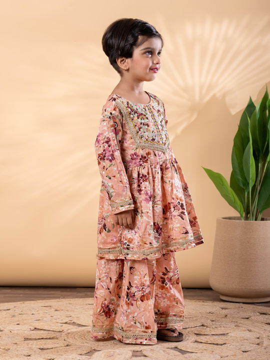 readiprintfashions/images/2014169/5.jpg